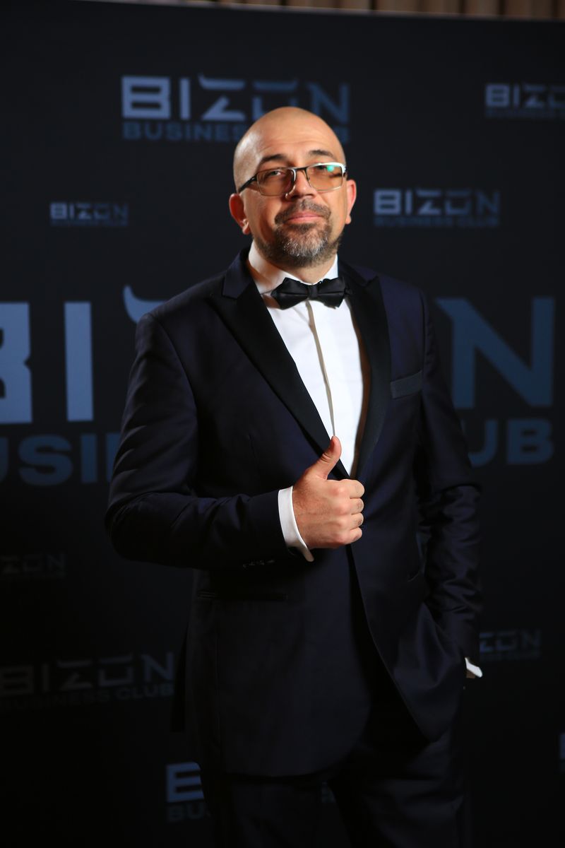 Организатор BIZON Business Club на пресс-волле